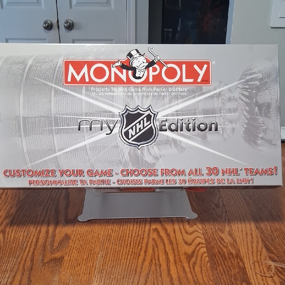 RARE Monopoly My NHL Edition Board Game - 30 Teams